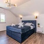 Pet Friendly In Feriehus Tinj