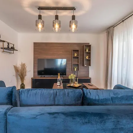 Amazing In With Kitchen