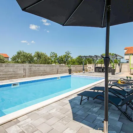 Pet Friendly In Dom wakacyjny *