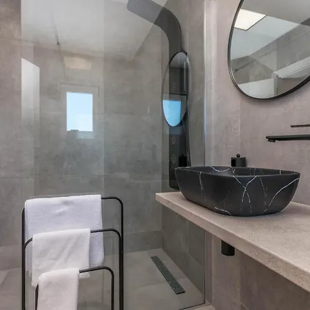 Amazing In With Kitchen