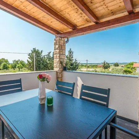 Pet Friendly In Dom wakacyjny