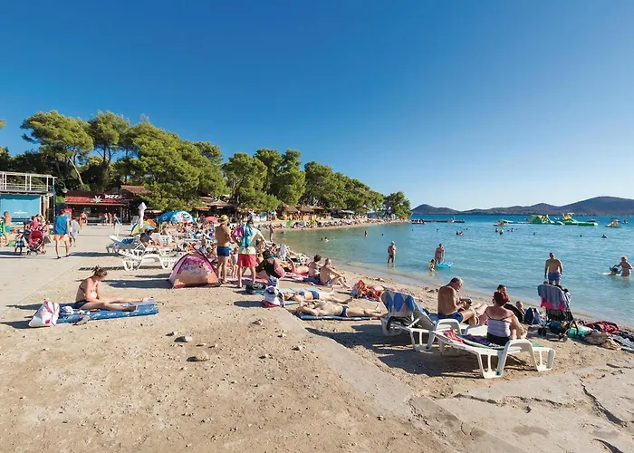 Pet Friendly In Сasa de vacaciones Tinj